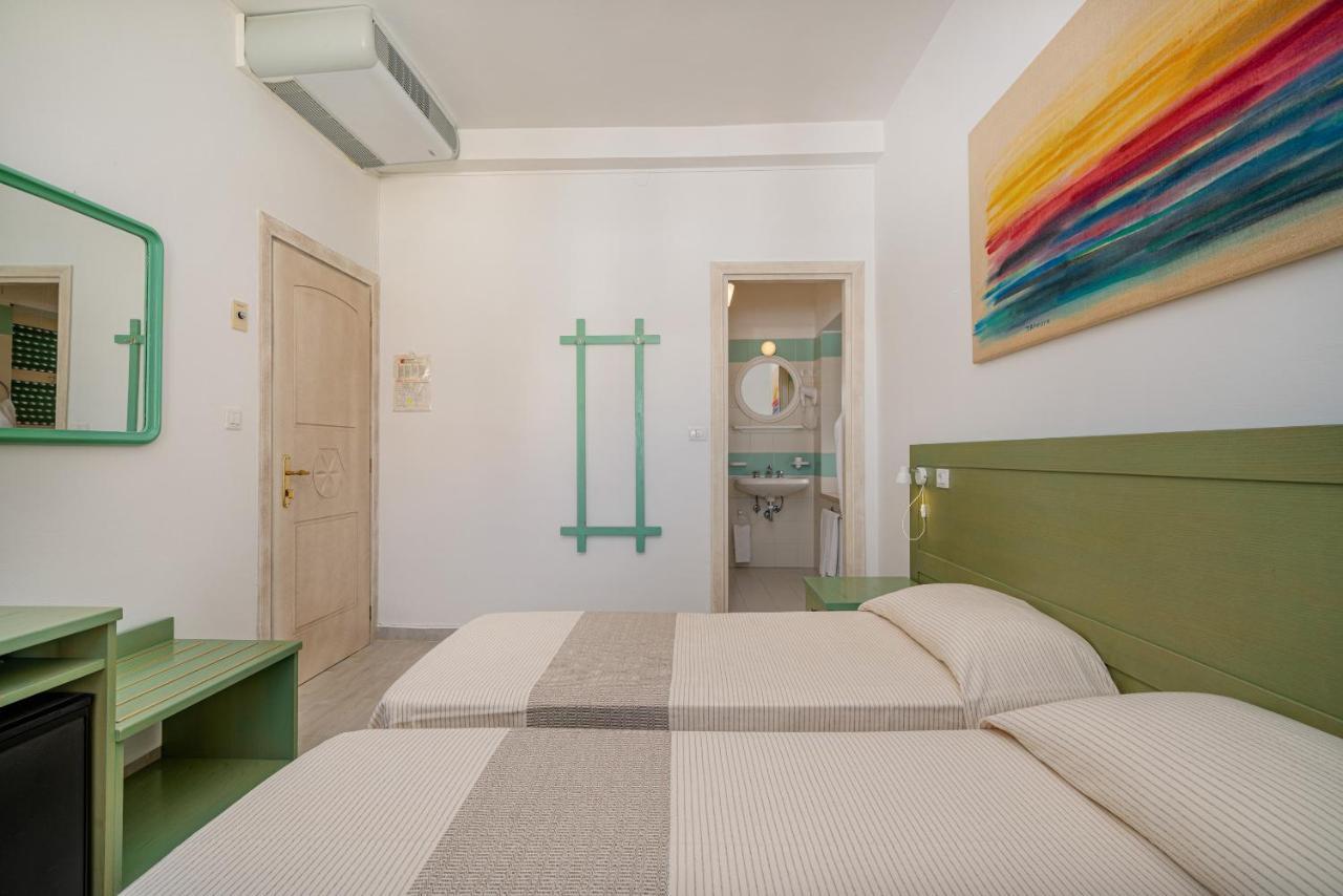 Hotel Marinaro Santa Teresa Gallura Kültér fotó