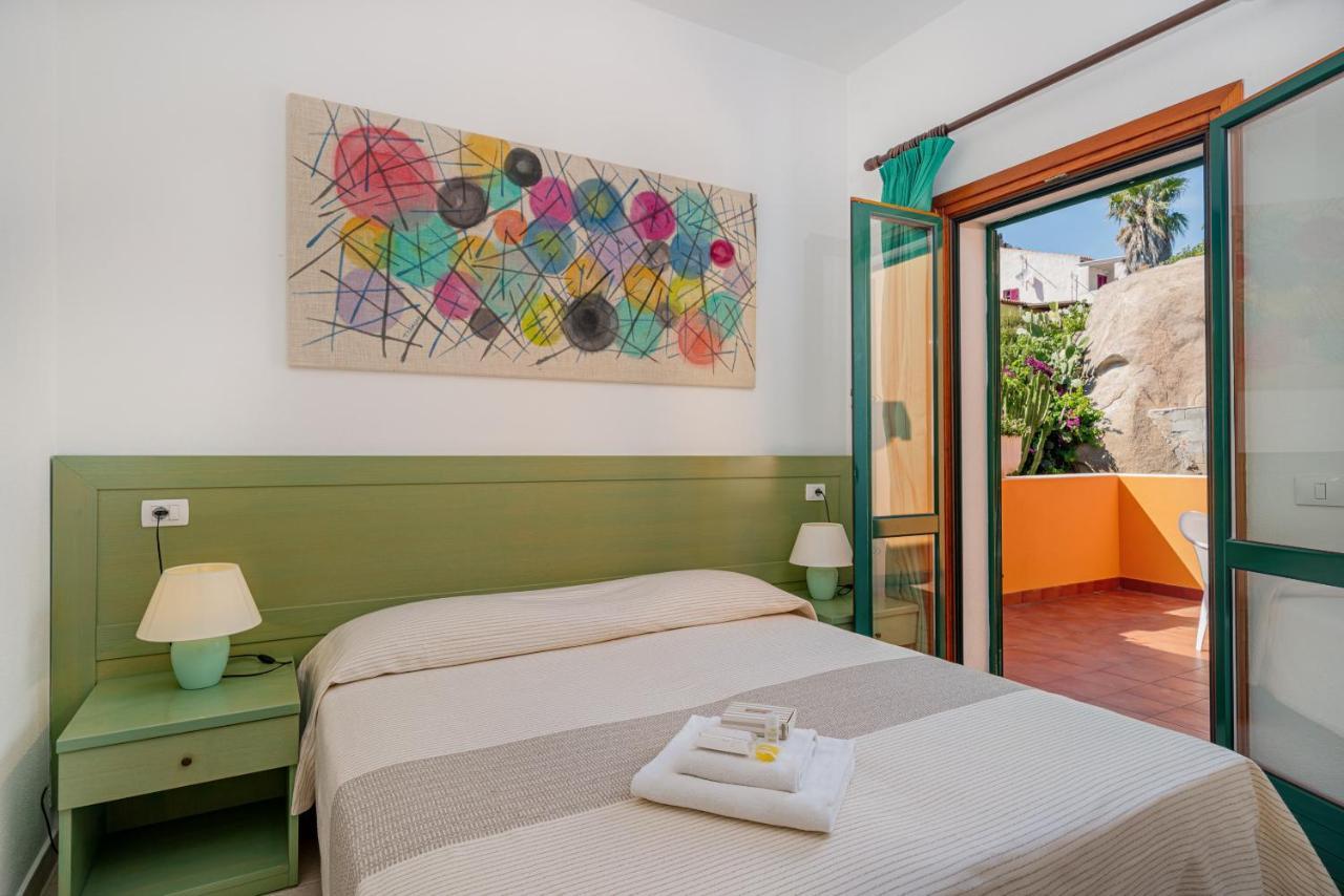 Hotel Marinaro Santa Teresa Gallura Kültér fotó