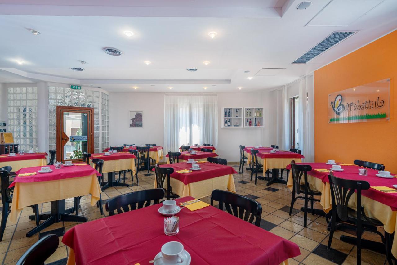 Hotel Marinaro Santa Teresa Gallura Kültér fotó