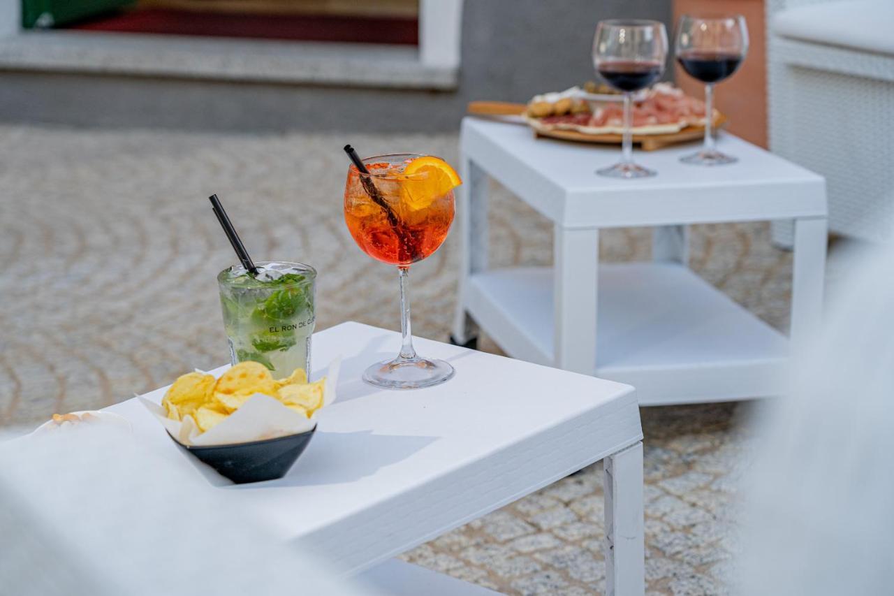 Hotel Marinaro Santa Teresa Gallura Kültér fotó