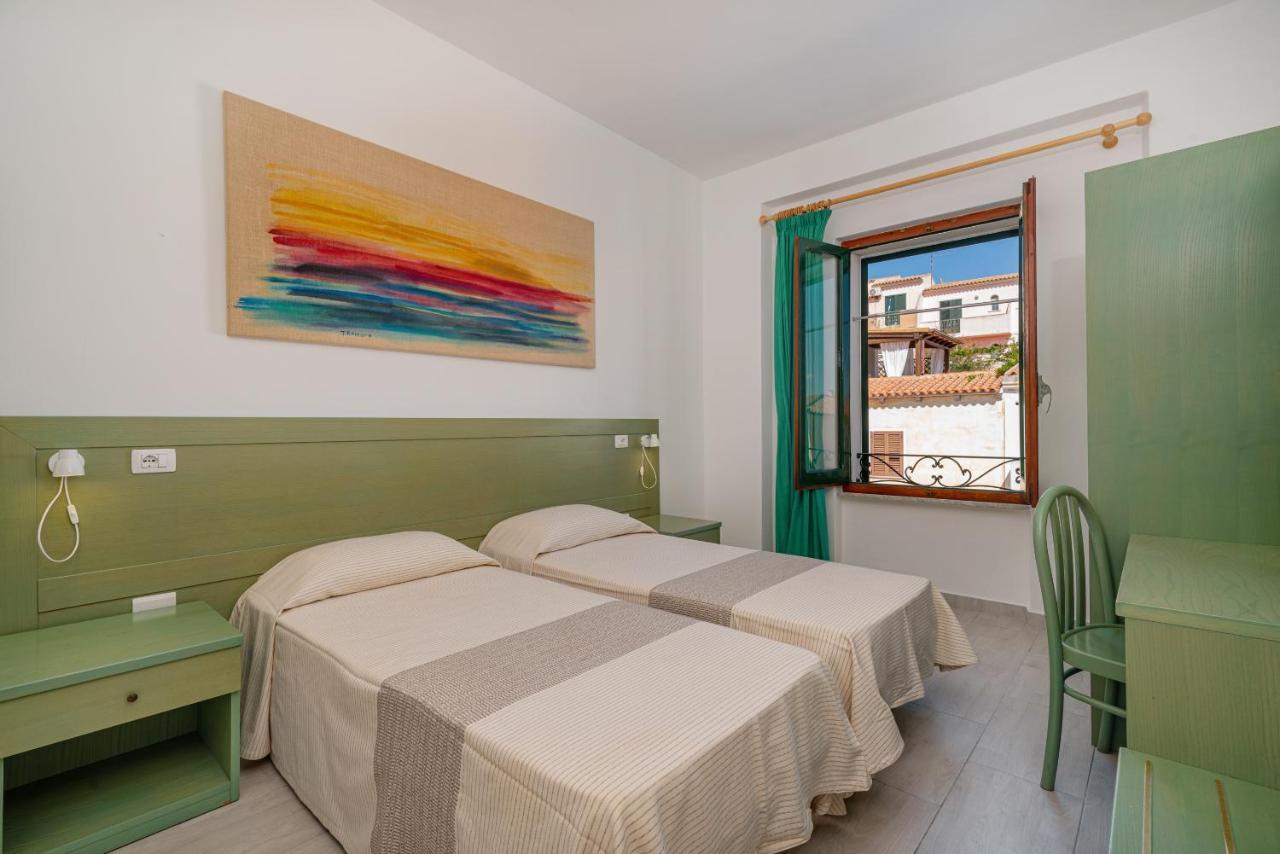 Hotel Marinaro Santa Teresa Gallura Kültér fotó