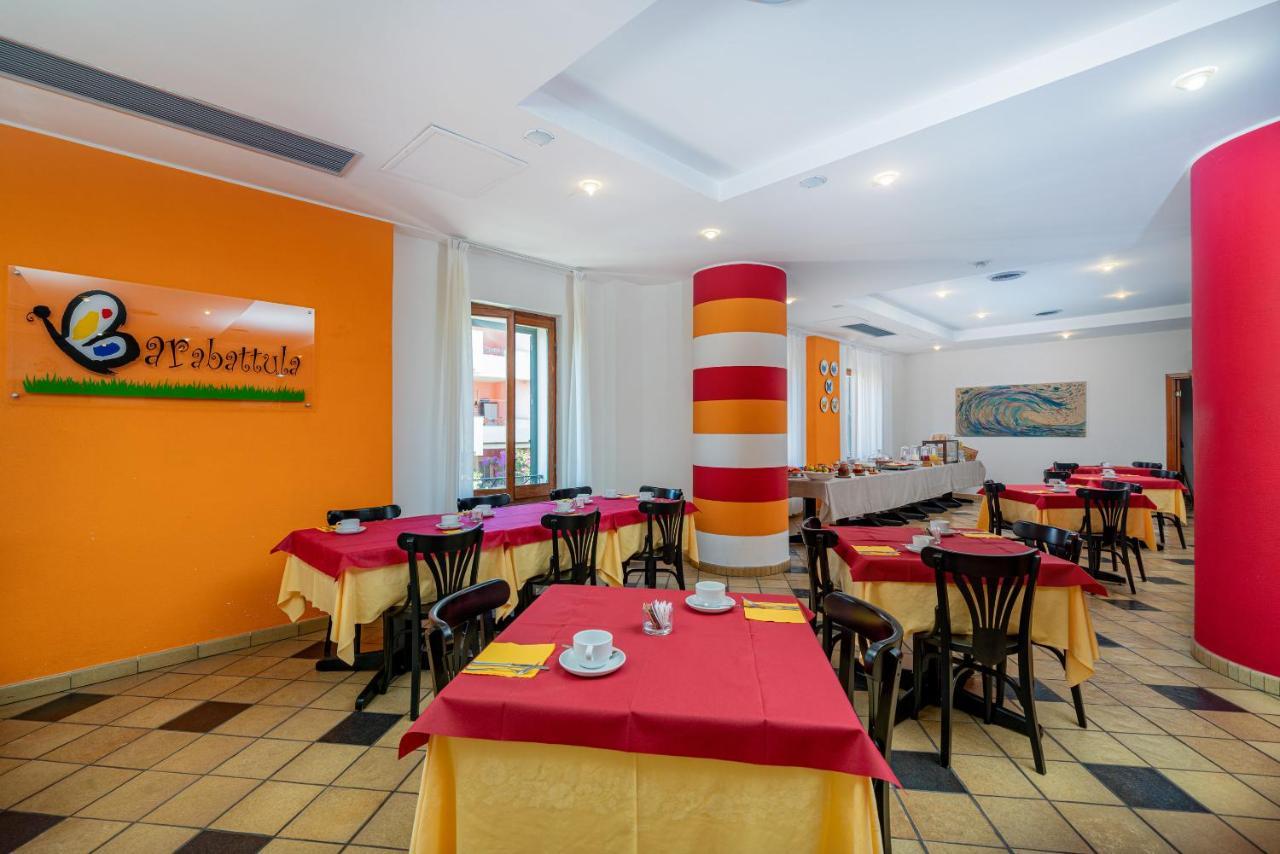 Hotel Marinaro Santa Teresa Gallura Kültér fotó