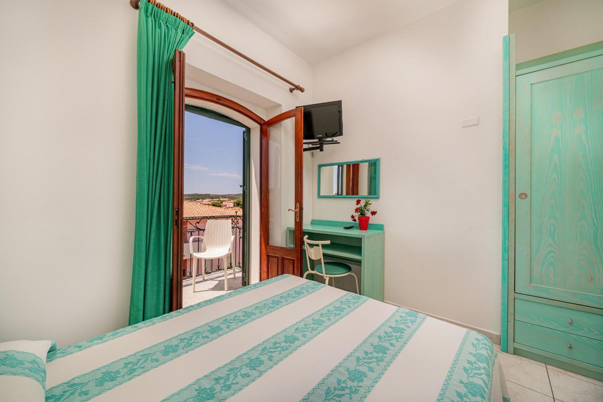 Hotel Marinaro Santa Teresa Gallura Kültér fotó